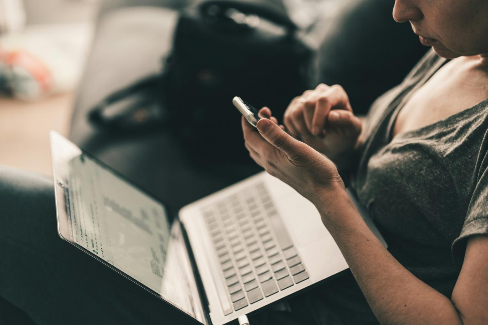 Strategic financial planning session demonstrating collaborative communication methods